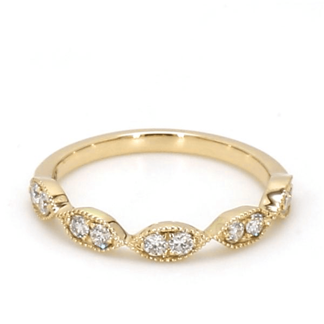 0.20ctw Round Brilliant Lab-Grown Diamond Scalloped Stackable Band in 14k Yellow Gold