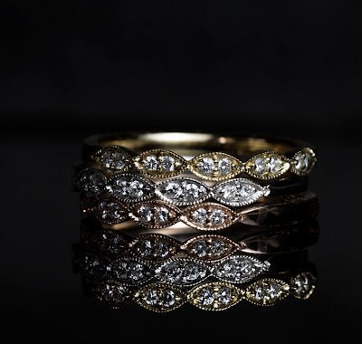 18k gold elegant diamond stackable ring