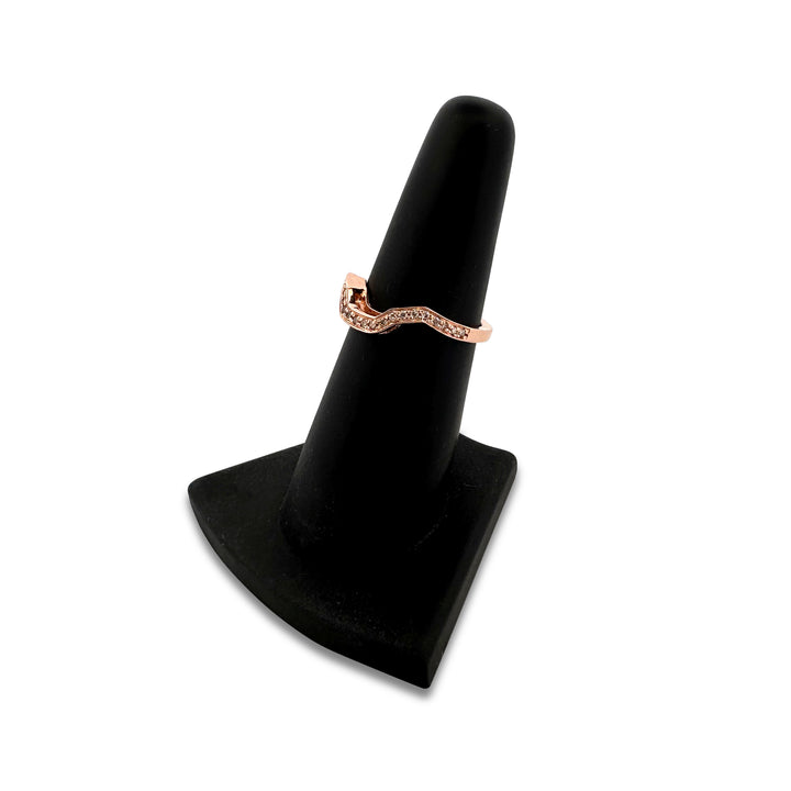 0.11ctw Round Brilliant Diamond Contour Wedding Band in 14 Karat Rose Gold