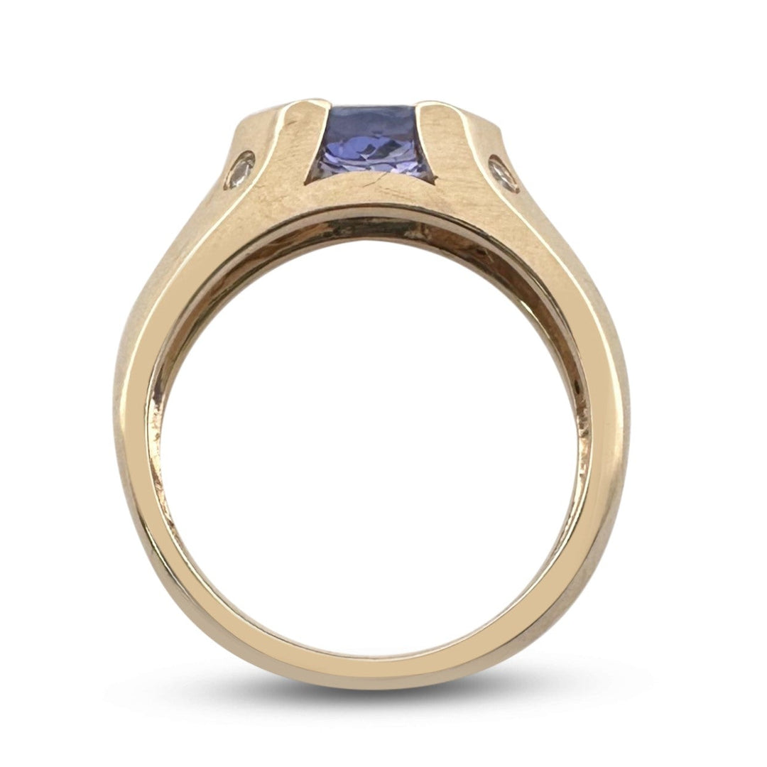 Oval Tanzanite & Round Brilliant Diamond East-West Cocktail Ring in 14k Yellow Gold