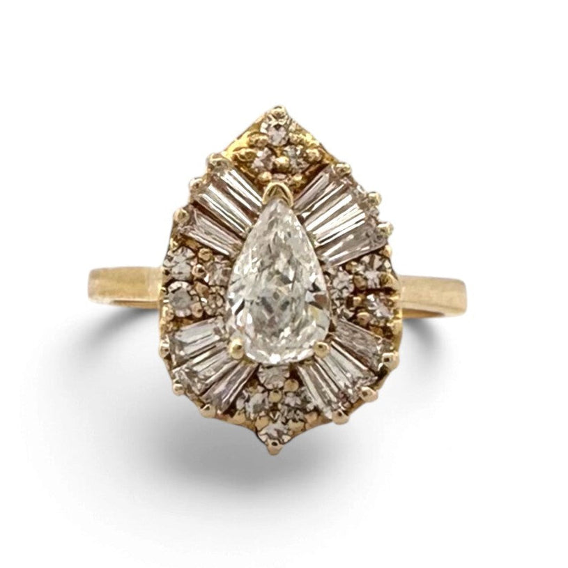 0.78ctw Pear with Baguette & Round Natural Diamond Engagement Ring in 18k Yellow Gold