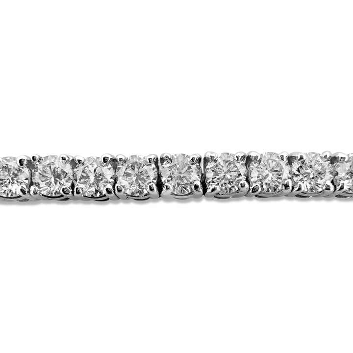 8.62ctw Round Brilliant Diamond Tennis Bracelet in 18k White Gold - detail