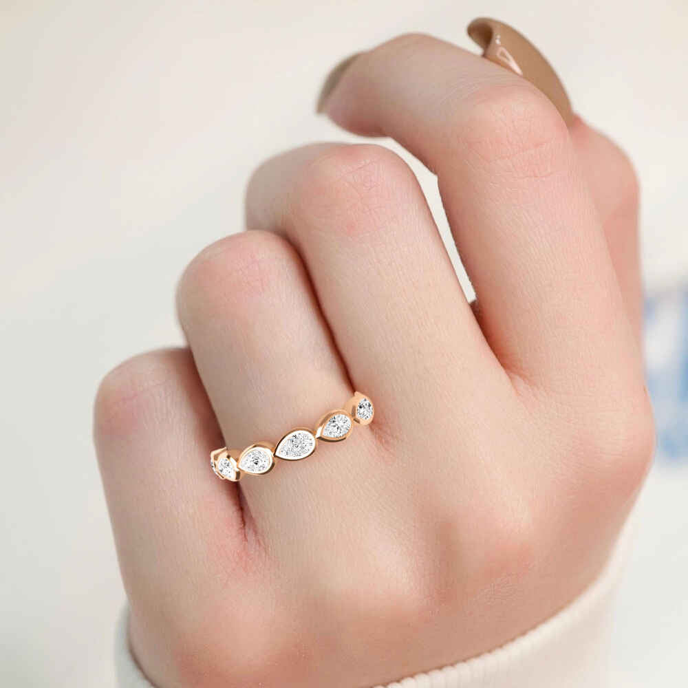 1.12ctw Pear Cut Lab-Grown Diamond East-West Band in 14k Rose Gold