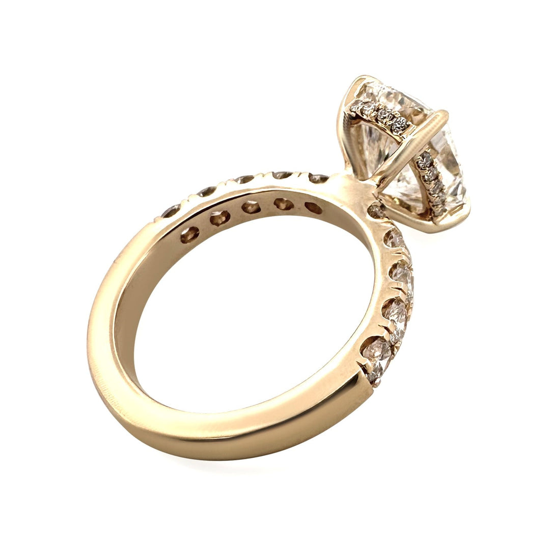 IGI Graded 4ct Oval with Round Brilliant Lab-Grown Diamond Engagement Ring in 14k Yellow Gold