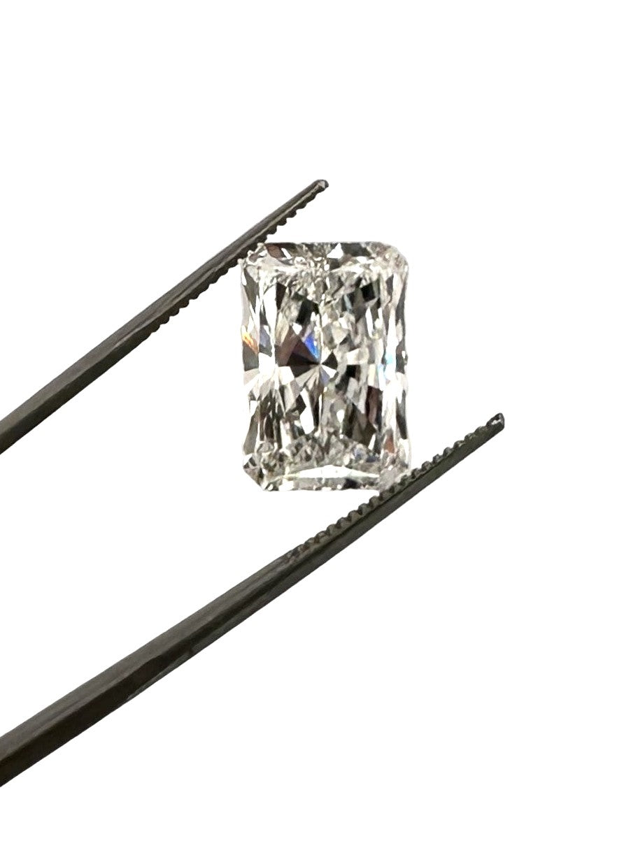 Loose IGI Graded 5.06ct Radiant Cut Lab-Grown Diamond, F Color, VVS2 Clarity