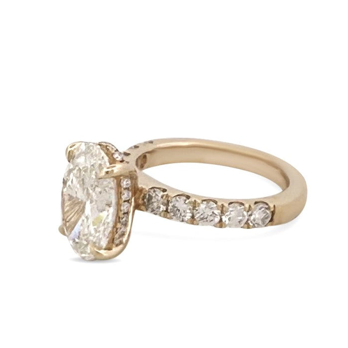 IGI Graded 4ct Oval with Round Brilliant Lab-Grown Diamond Engagement Ring in 14k Yellow Gold