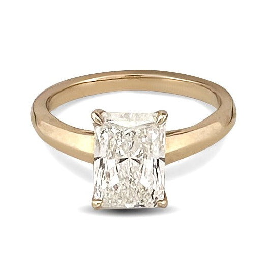 IGI Graded 3.01ct Radiant Cut Lab-Grown Diamond Solitaire Engagement Ring in 14k Yellow Gold