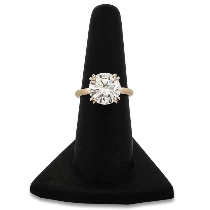 GIA Graded 4.11cts Round Brilliant Natural Diamond Solitaire Engagement Ring in 14k Yellow Gold