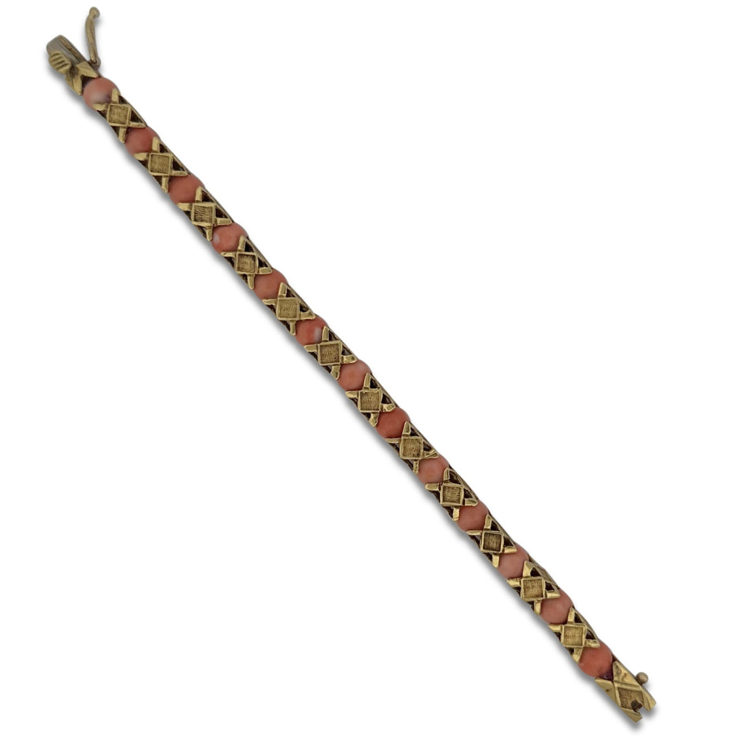 Vintage Coral Bead Bracelet in 18k Yellow Gold