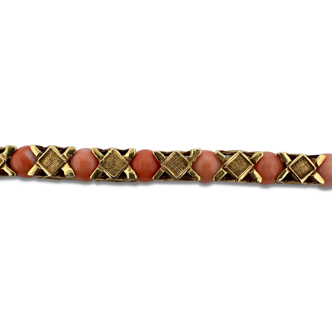 Vintage Coral Bead Bracelet in 18k Yellow Gold