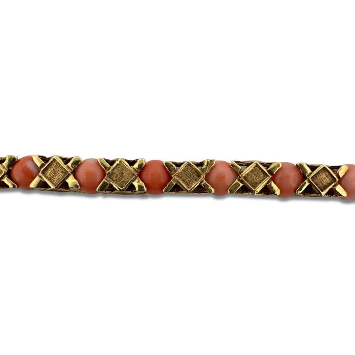 Vintage Coral Bead Bracelet in 18k Yellow Gold