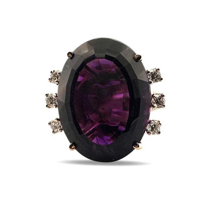 14cts Oval Amethyst & Round Brilliant Diamond Cocktail Ring in 14k Yellow Gold