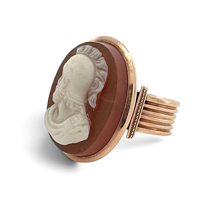 Vintage Carved Sardonyx Hardstone Roman Soldier Cameo Ring in 14k Yellow Gold