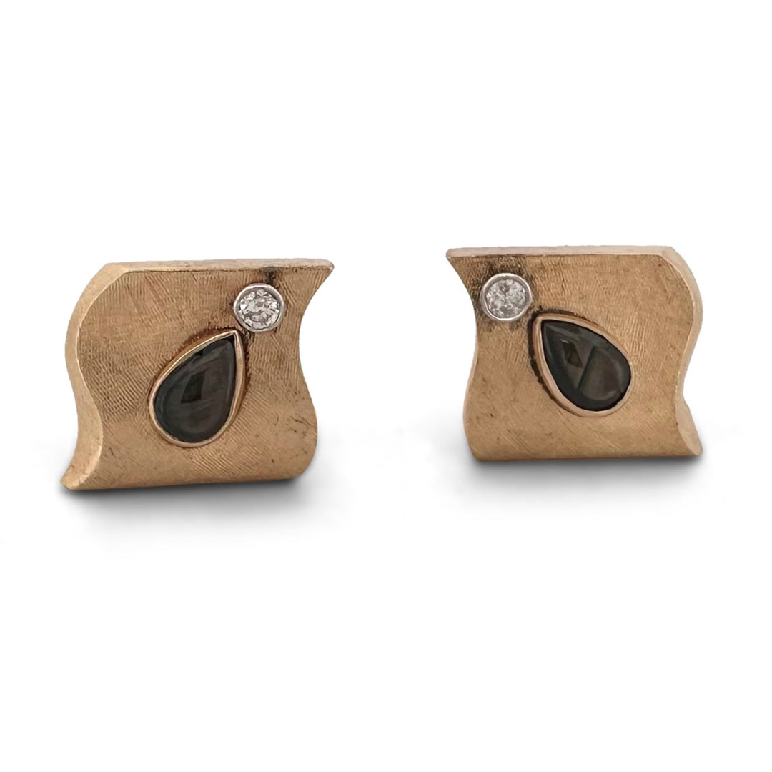 Vintage Black Star Sapphire and Diamond Cufflinks in 14k Yellow Gold