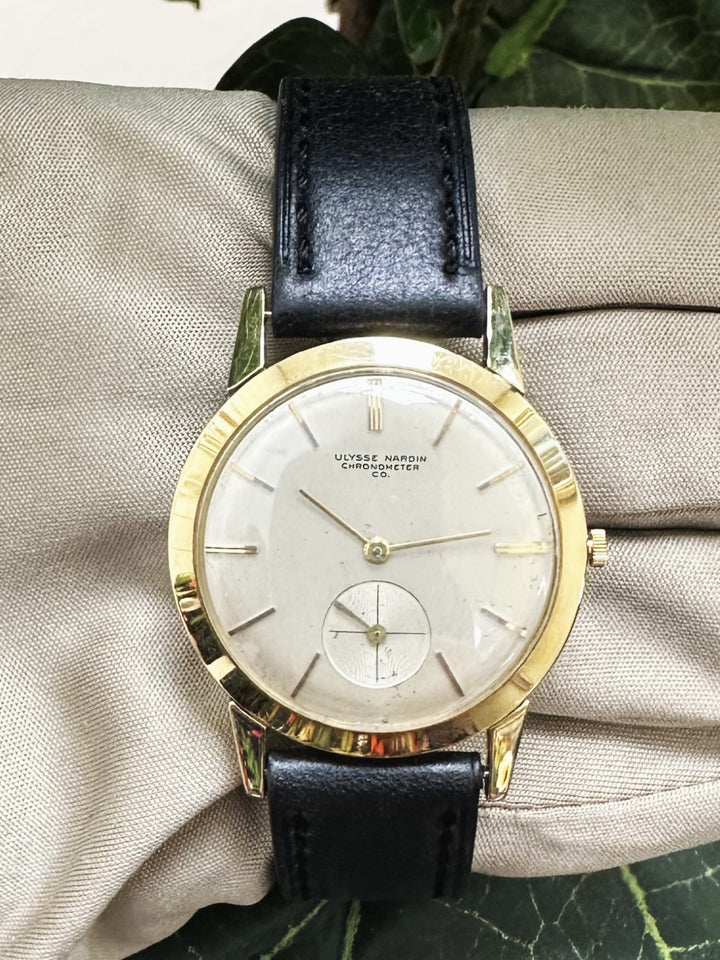 Vintage Ulysse Nardin 33mm in 18k Yellow Gold Black Leather Strap Watch