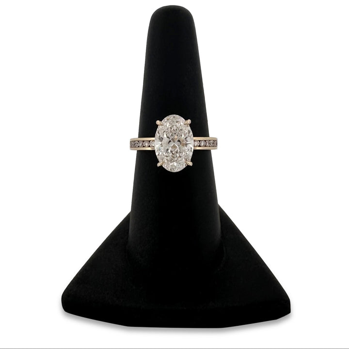 IGI Graded 3.04ct Oval with Round Brilliant Lab-Grown Diamond Engagement Ring in 14k Yellow Gold