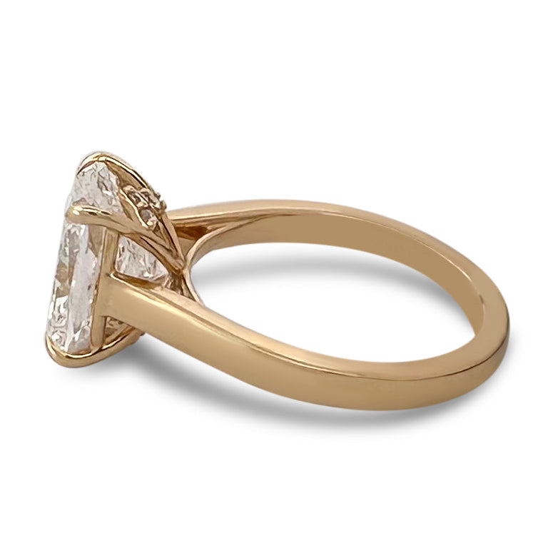 IGI Graded 4.09ct Cushion Cut with Round Brilliants Lab-Grown Diamond Engagement Ring in 14k Yellow Gold