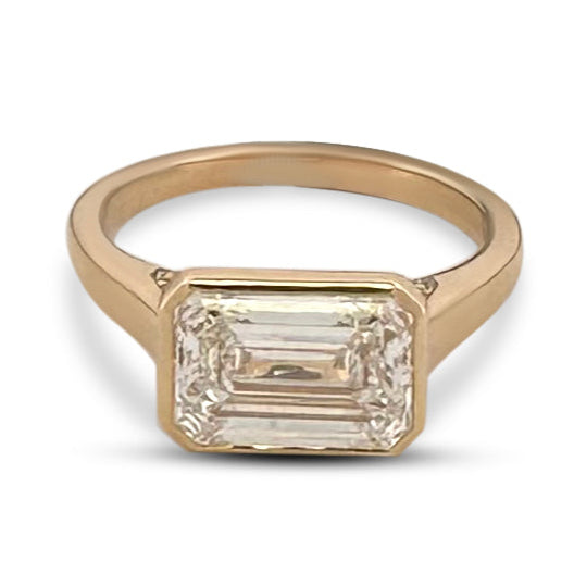 IGI Graded 3.04ct Emerald Cut Lab-Grown Diamond East-West Solitaire Engagement Ring 14k Yellow Gold