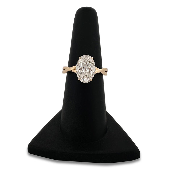IGI Graded 3.10ct Oval Lab-Grown Diamond Solitaire Engagement Ring in 14k Yellow Gold