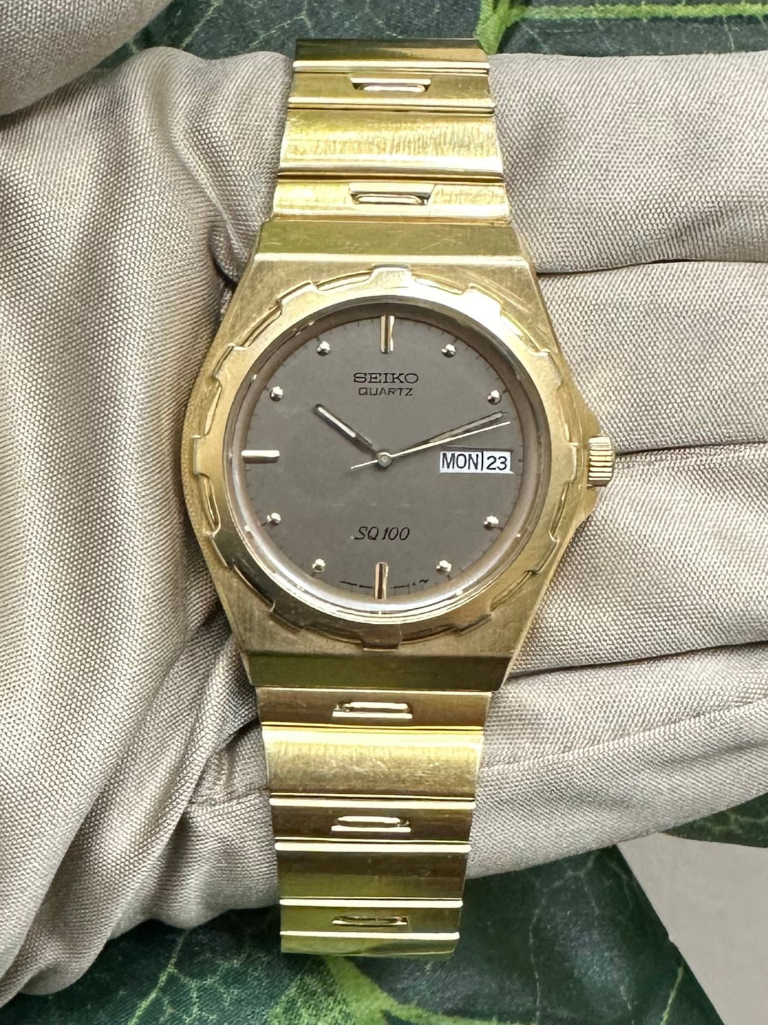 Vintage Seiko SQ100 Quartz Gold-Tone Bracelet Watch