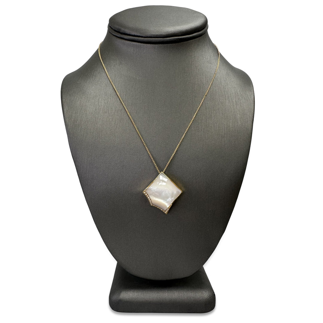 Mother of Pearl and Round Brilliant Natural Diamond Pendant Necklace in 18k Yellow Gold