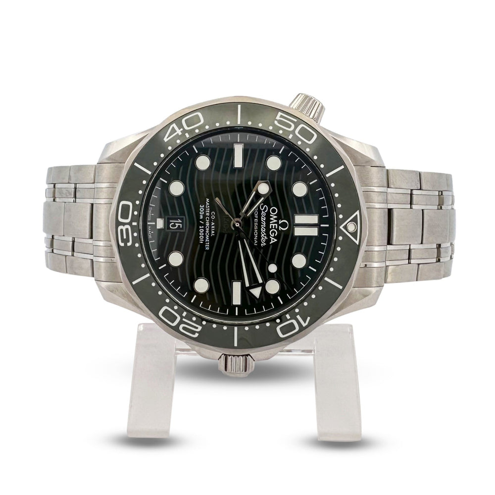 2024 Omega Seamaster 300M 42mm Stainless Steel Bracelet Watch in Green with Box & Card