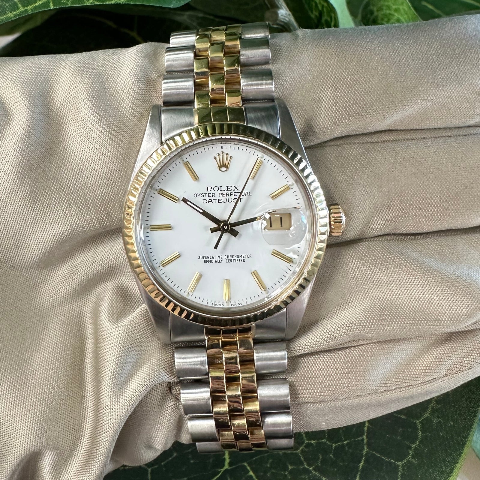 1986 Rolex Datejust 36mm Two-Tone Stainless Steel and Yellow Gold Jubilee Bracelet Watch4