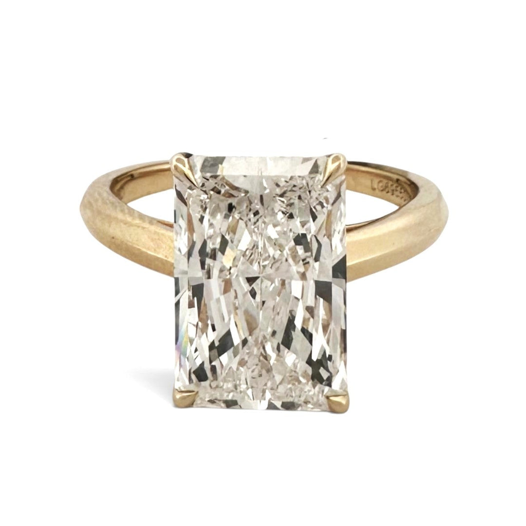 IGI Graded 3.01ct Radiant Cut Lab-Grown Diamond Solitaire Engagement Ring in 14k Yellow Gold