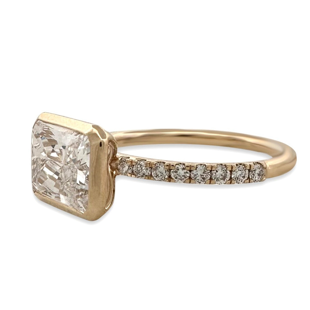 IGI Graded 3.01ct Radiant Cut Bezel-Set Center with Round Brilliants Lab-Grown Diamond Engagement Ring in 14k Yellow Gold