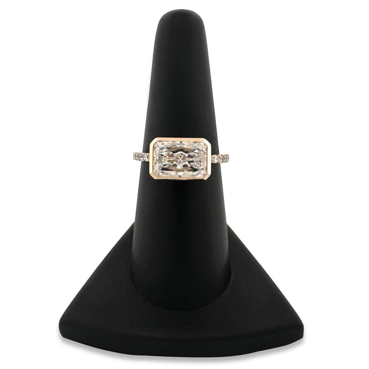 IGI Graded 3.01ct Radiant Cut Bezel-Set Center with Round Brilliant Lab-Grown Diamond Engagement Ring in 14k Yellow Gold