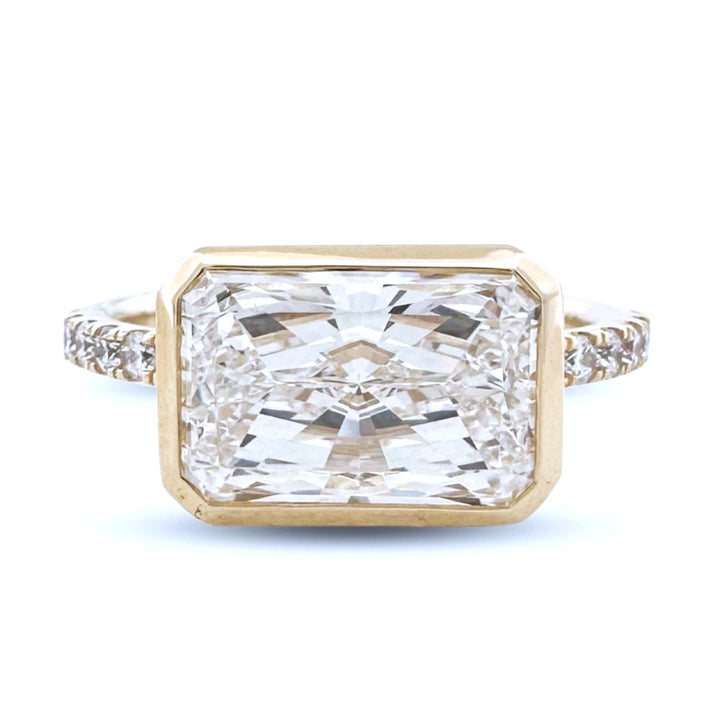IGI Graded 3.01ct Radiant Cut Bezel-Set Center with Round Brilliants Lab-Grown Diamond Engagement Ring in 14k Yellow Gold