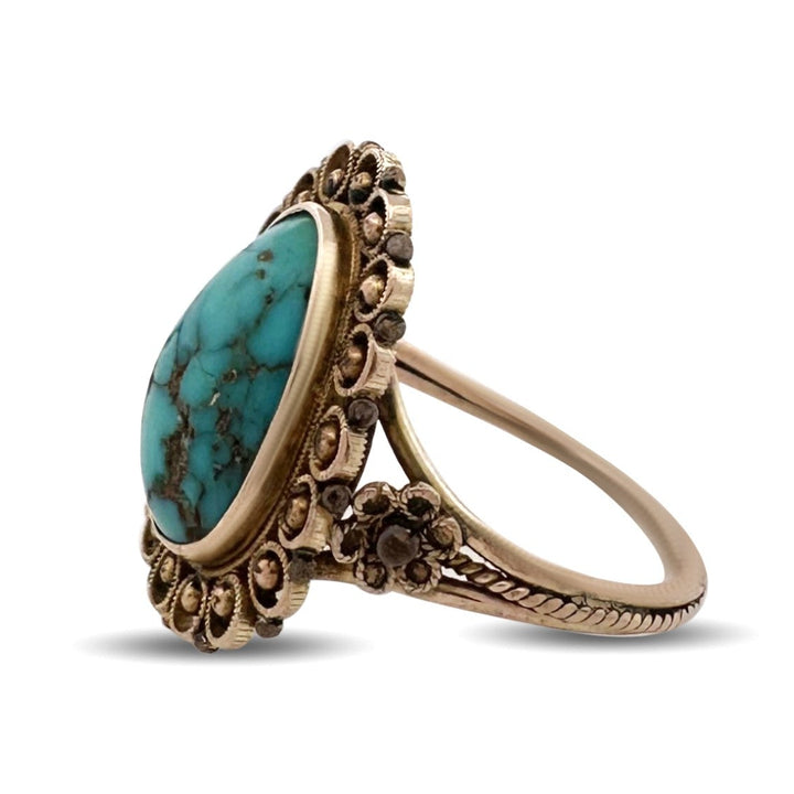 Vintage Pear Shaped Turquoise Filigree Ring in 14k Yellow Gold