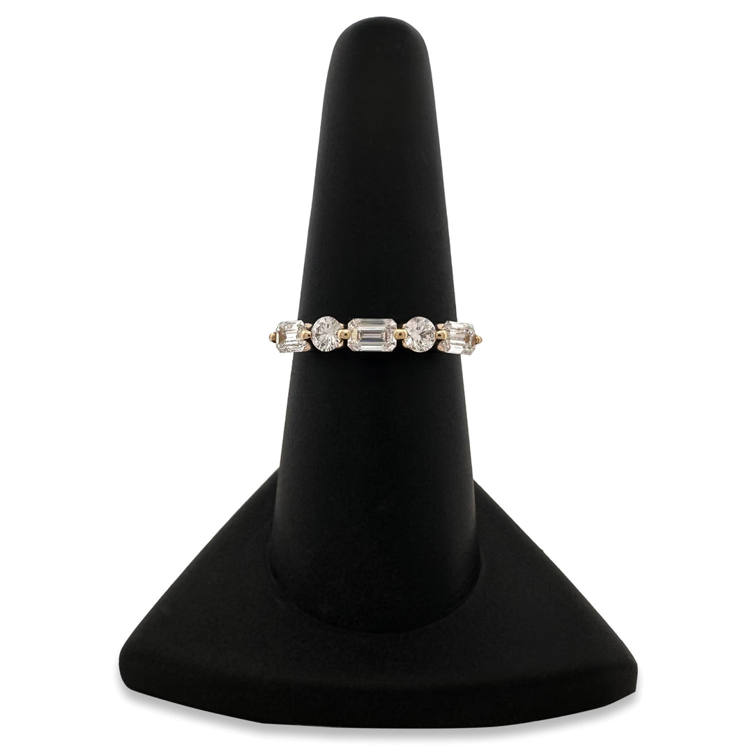 1.09ctw Alternating Emerald & Round Brilliant Lab-Grown Diamond Stackable Band in 14k Yellow Gold