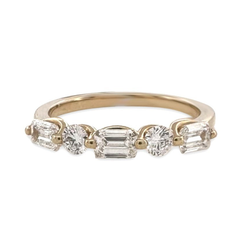 1.09ctw Alternating Emerald & Round Brilliant Lab-Grown Diamond Stackable Band in 14k Yellow Gold