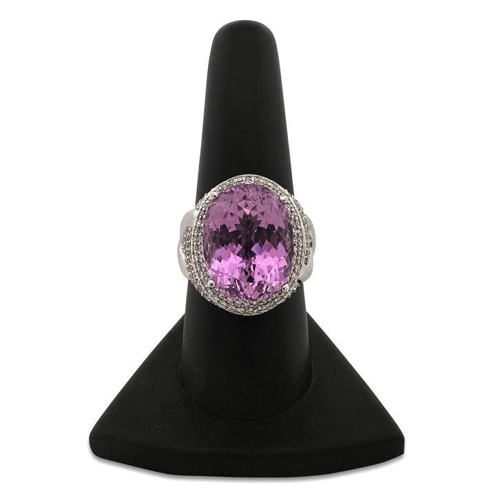 15ct Oval Kunzite and Round Brilliant Natural Diamond Cocktail Ring in Platinum