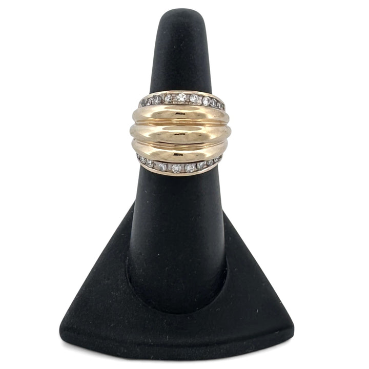 0.50ctw Round Brilliant Natural Diamond Ribbed Cocktail Ring in 14k Two-Tone Gold