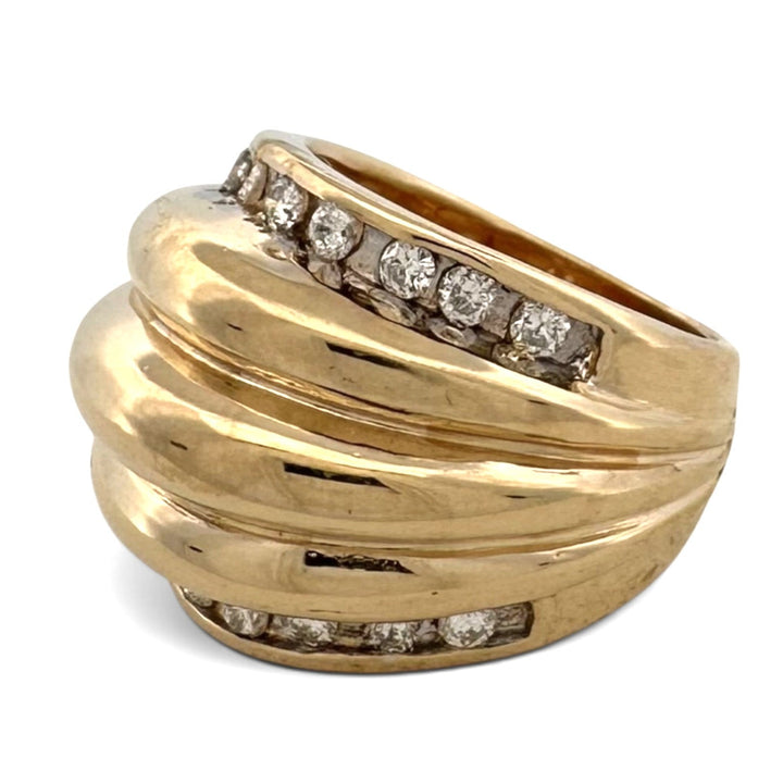 0.50ctw Round Brilliant Natural Diamond Ribbed Cocktail Ring in 14k Two-Tone Gold