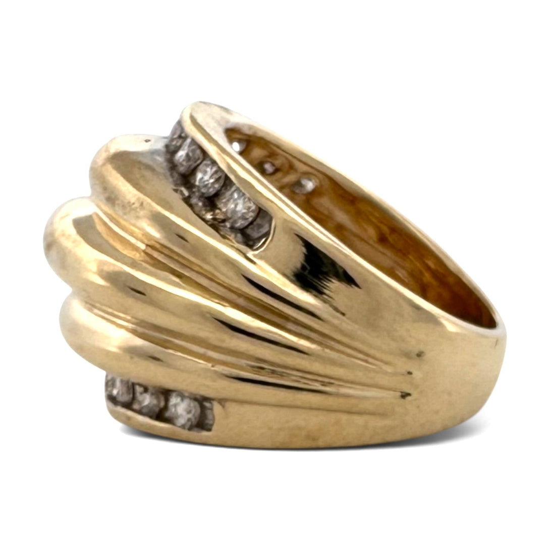 0.50ctw Round Brilliant Natural Diamond Ribbed Cocktail Ring in 14k Two-Tone Gold