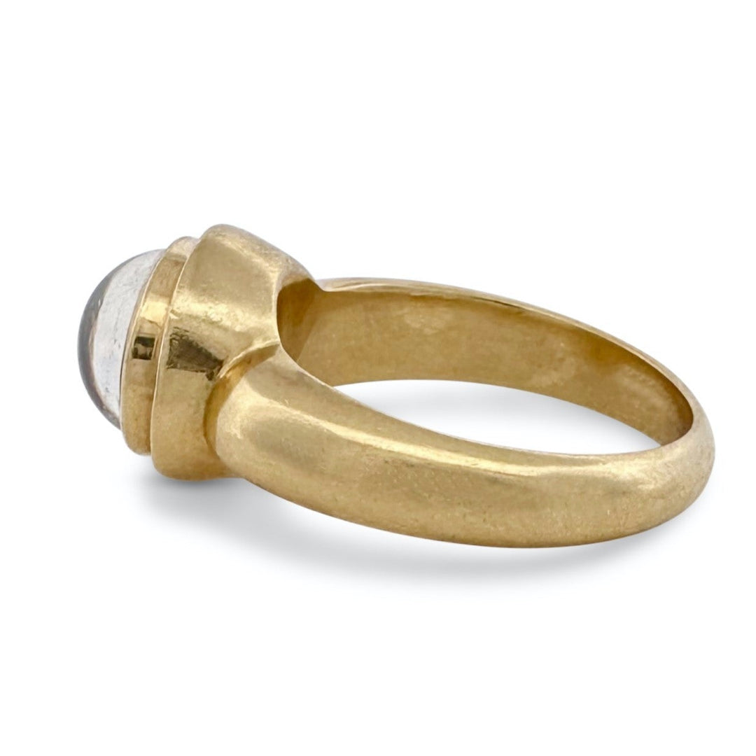Oval Moonstone Cabochon East-West Cocktail Ring in 18k Yellow Gold