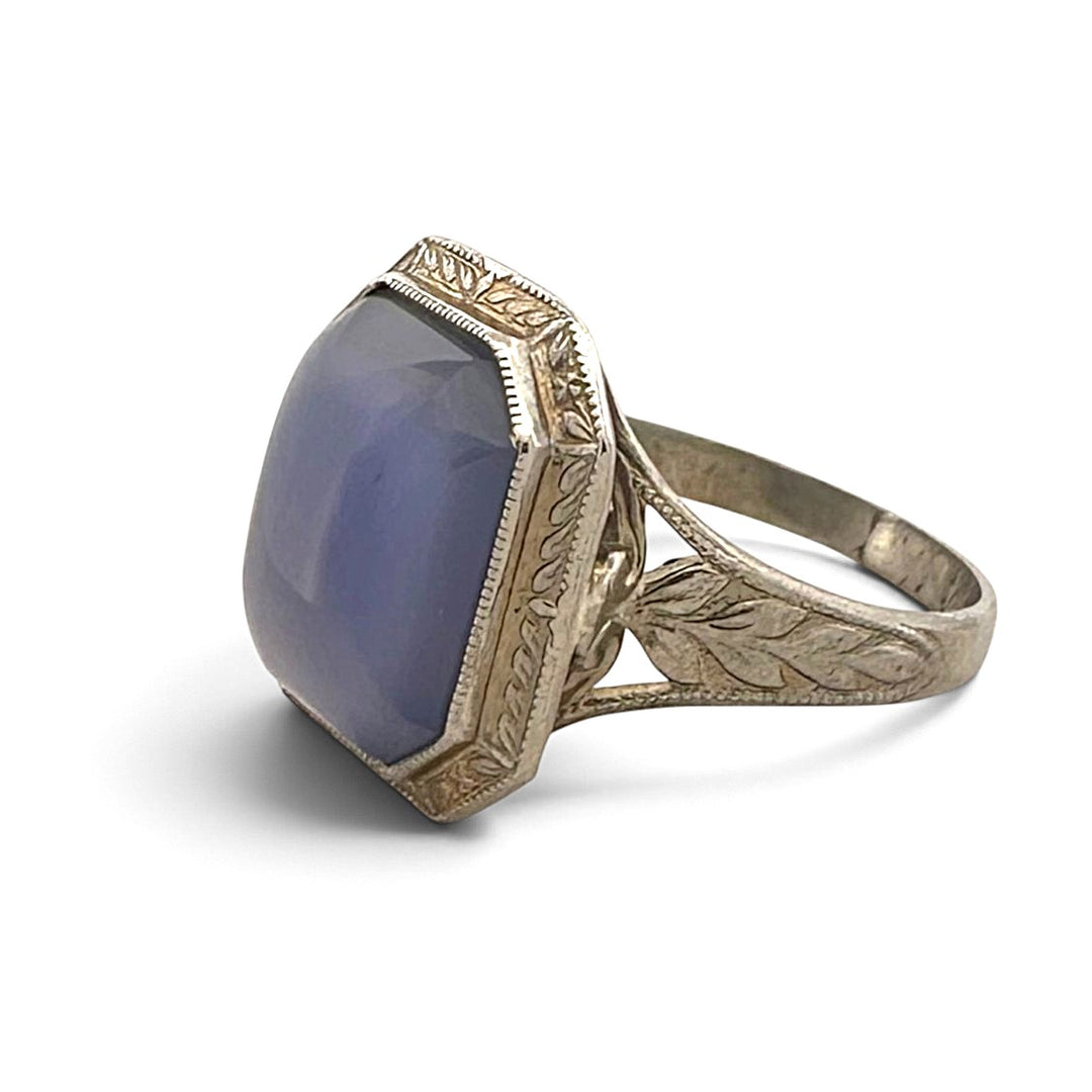 Vintage Lavender Chalcedony Cabochon Cocktail Ring in 10k White Gold