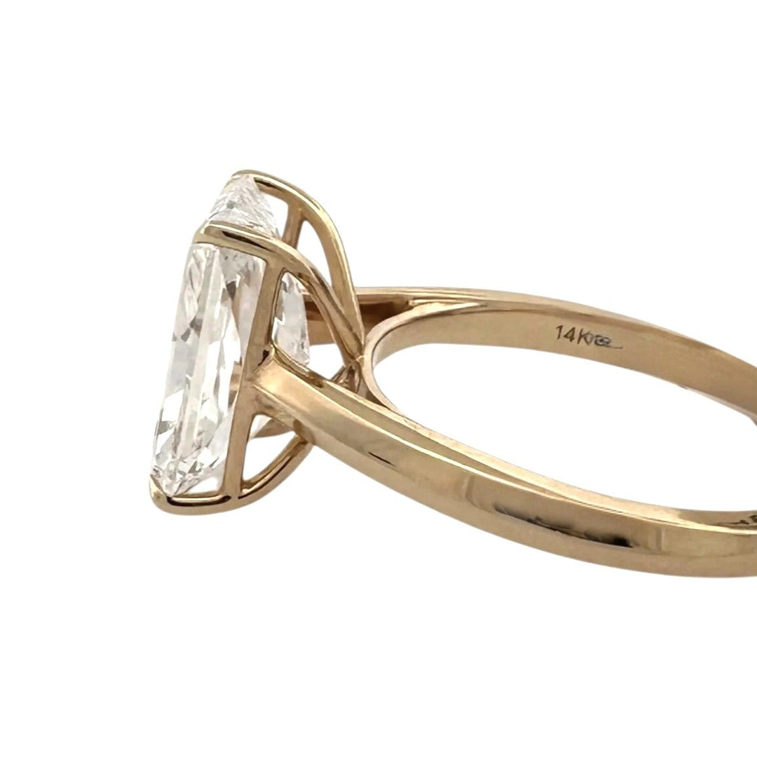 IGI Graded 3.01ct Radiant Cut Lab-Grown Diamond Solitaire Engagement Ring in 14k Yellow Gold