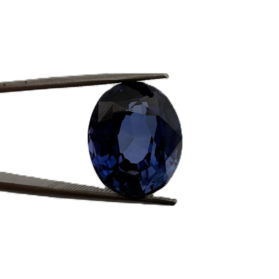 Loose GIA Graded 7.85ct Oval Blue Lab-Grown Sapphire