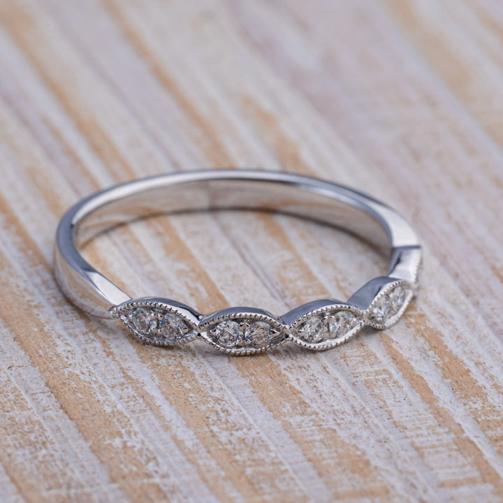 18k white gold diamond stackable ring