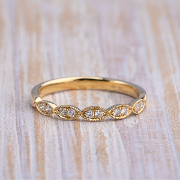 18k yellow gold stackable diamond ring