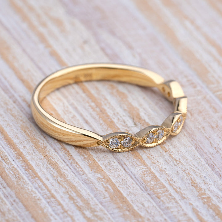 18k yellow gold diamond stackable ring