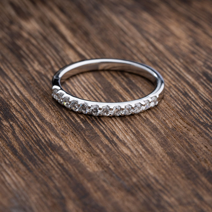 18KT GOLD DIAMOND STACKABLE FASHION RINGS OR TRENDY WEDDING BANDS