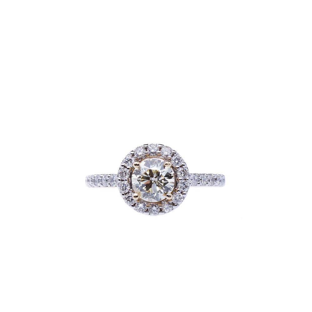 Round Brilliant Diamond Halo Engagement Ring Beautiful