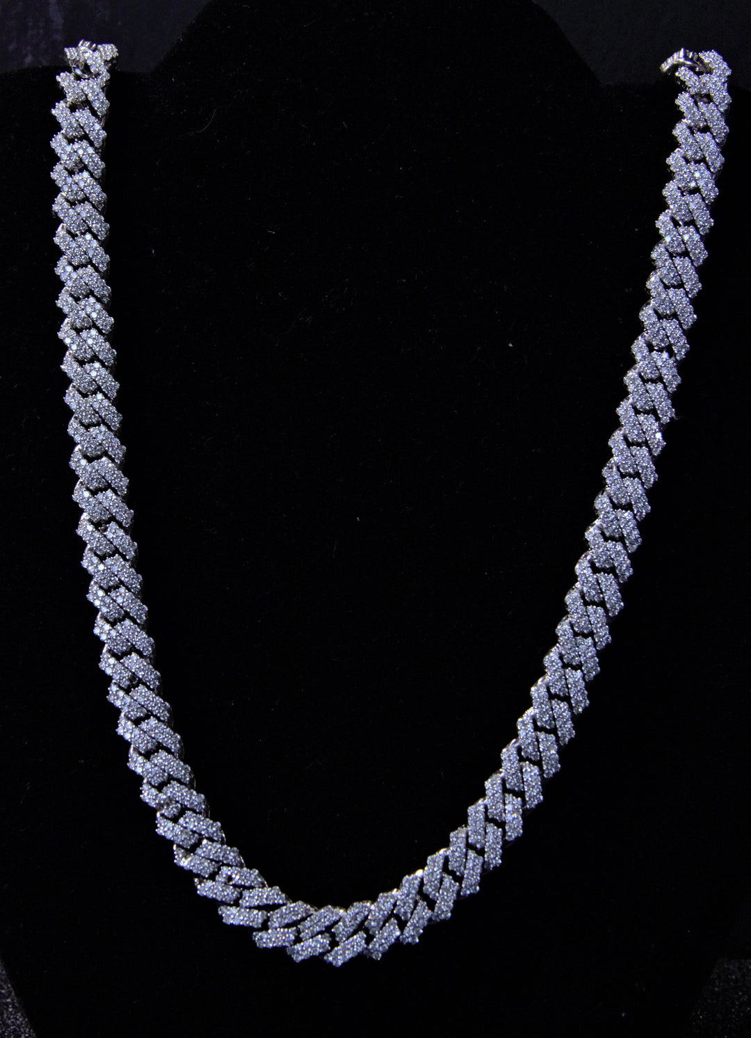 Cuban chain with diamonds Clearance