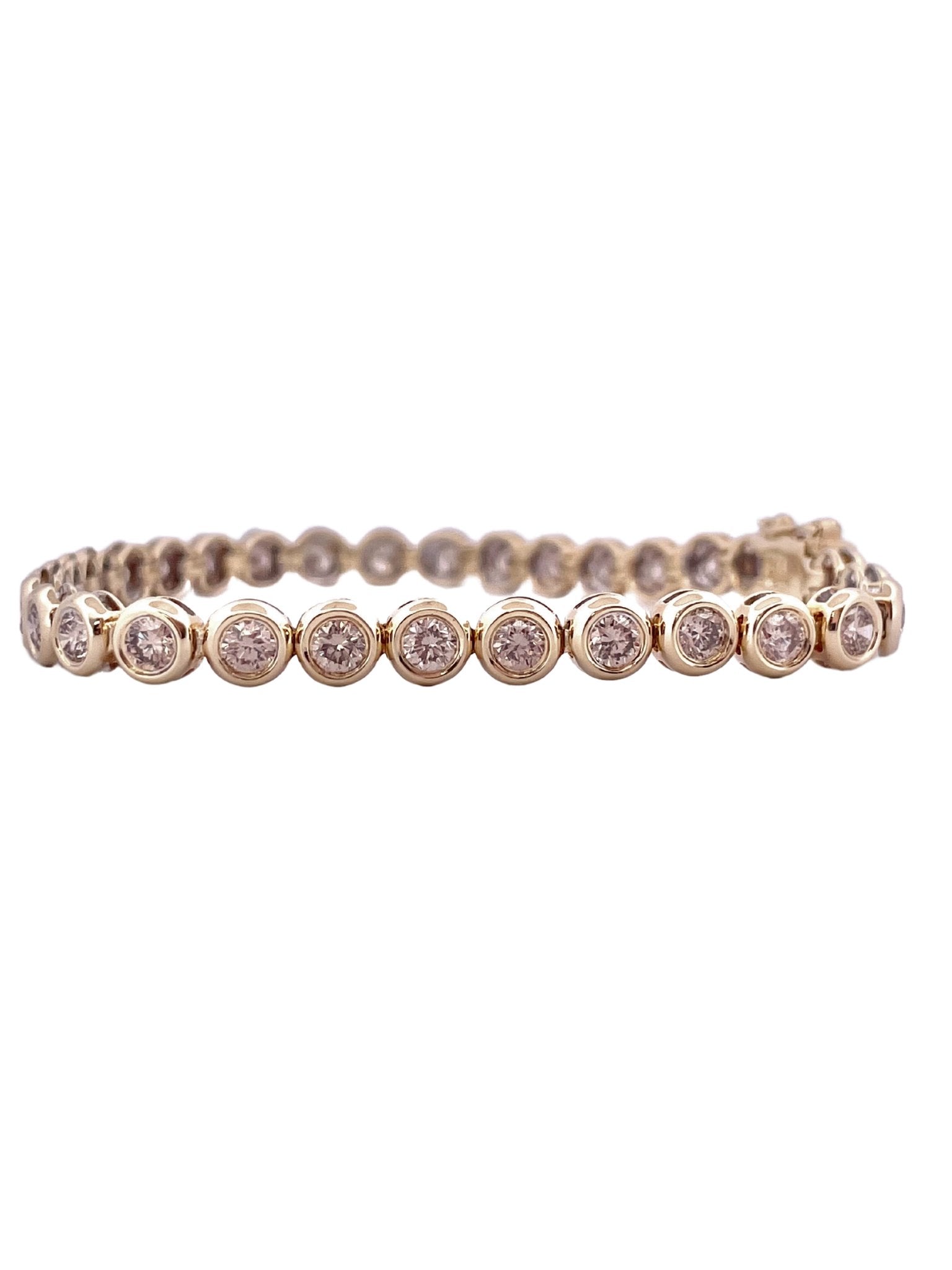 Trendy Diamond Bracelet for Men & Women at Candere by Kalyan Jewellers.