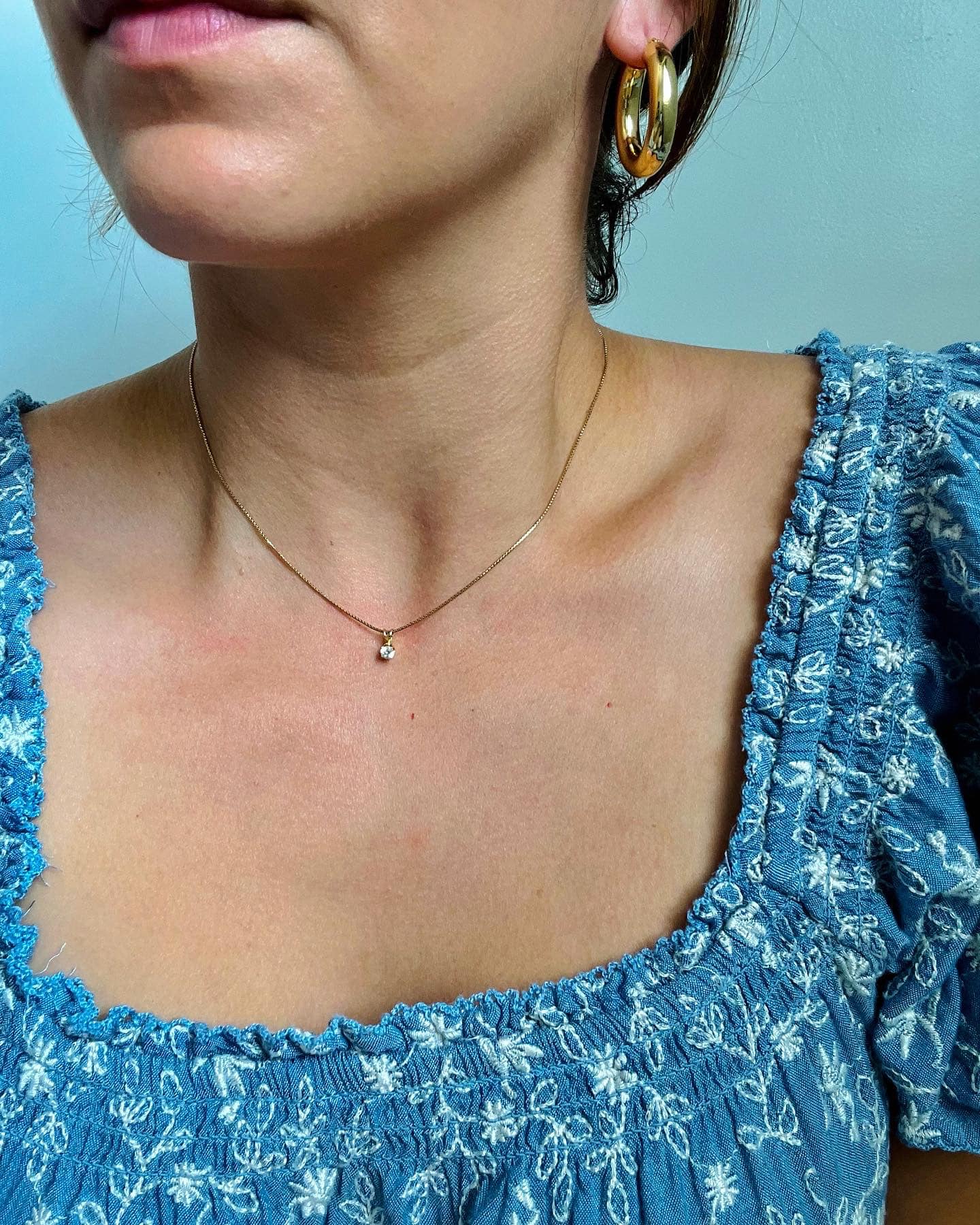 Dainty solitaire necklace outlet